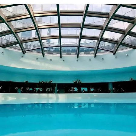 Hanza Tower Level Xv Signature Aparthotel