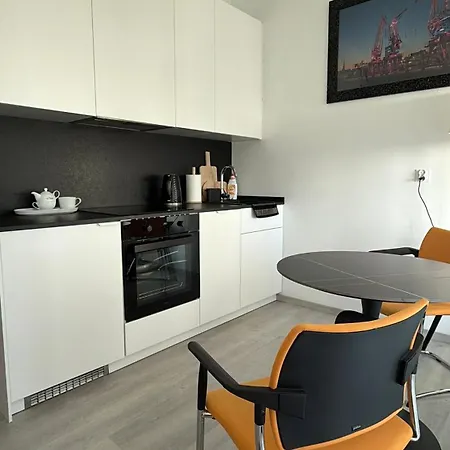 Apartmanhotel Hanza Tower Level Xv Signature 3*