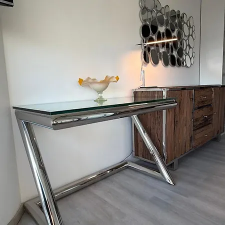Hanza Tower Level Xv Signature Apartmanhotel