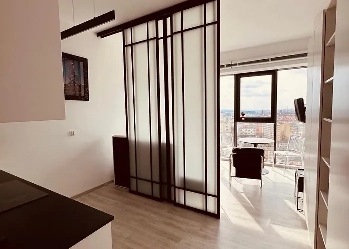 Hanza Tower Level Xv Signature Apartahotel 3*